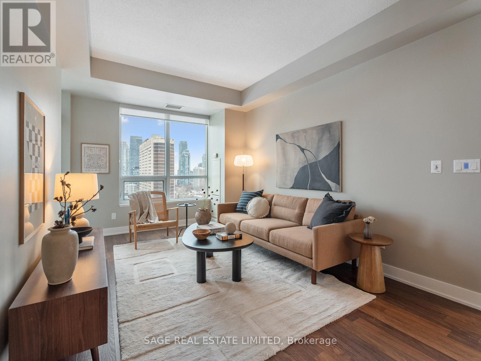 1701 - 120 Homewood Avenue, Toronto, Ontario  M4Y 2J3 - Photo 8 - C12641292