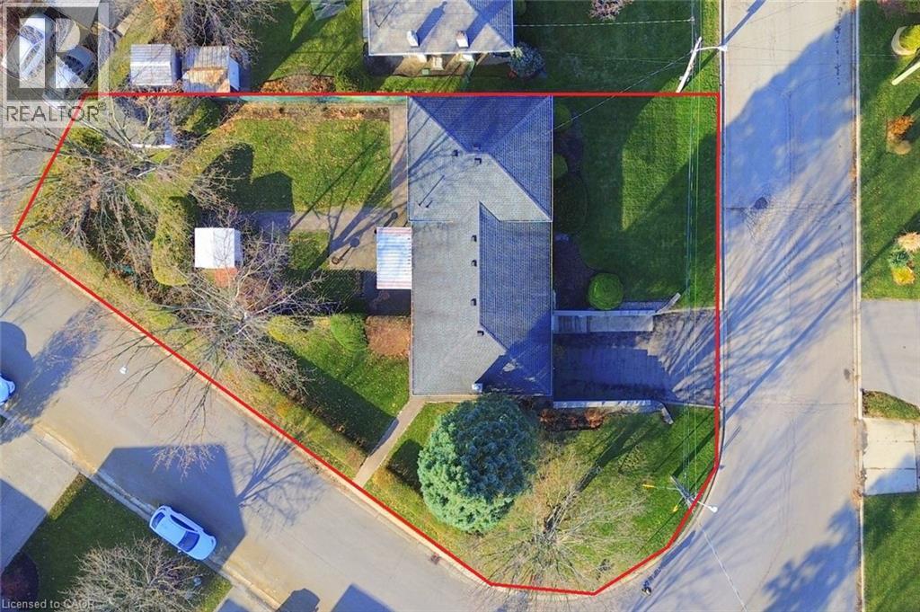 23 Lynndale Drive, Dundas, Ontario  L9H 3L4 - Photo 4 - 40793967