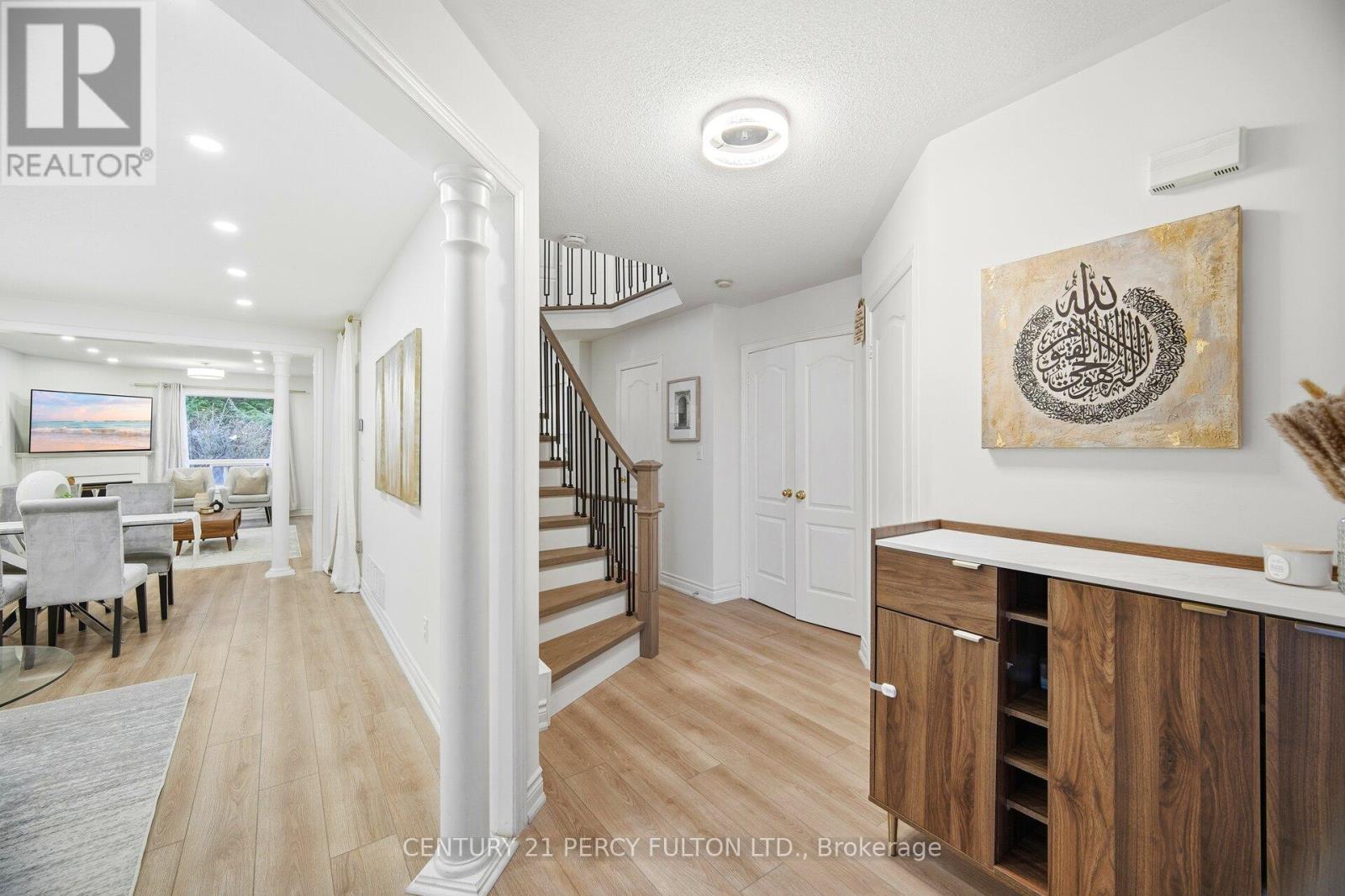 35 Markwood Crescent, Whitby, Ontario  L1R 2S3 - Photo 3 - E12641334