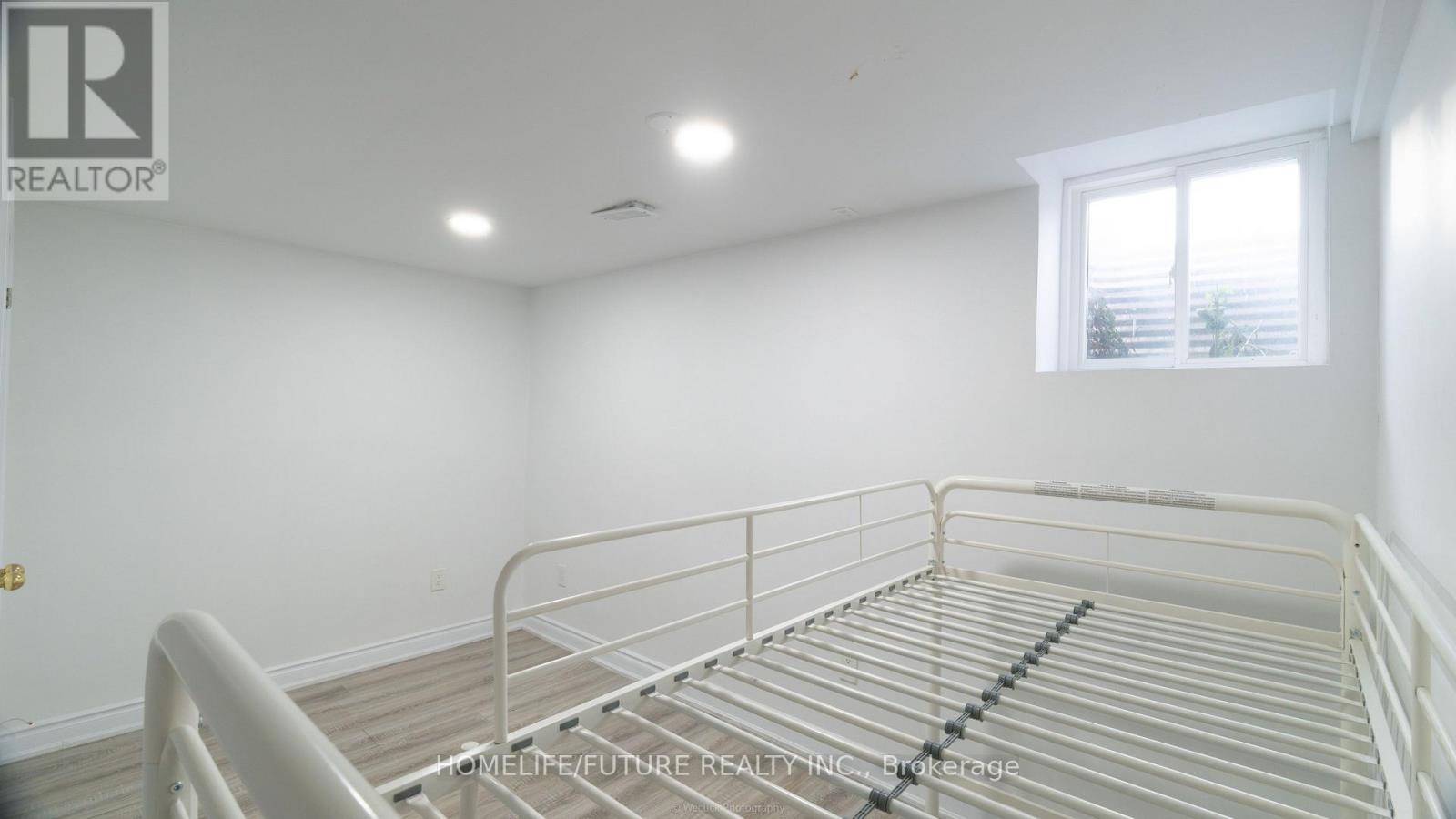 Bsmt - 72 Sandford Crescent, Whitby, Ontario  L1R 2S1 - Photo 13 - E12641360