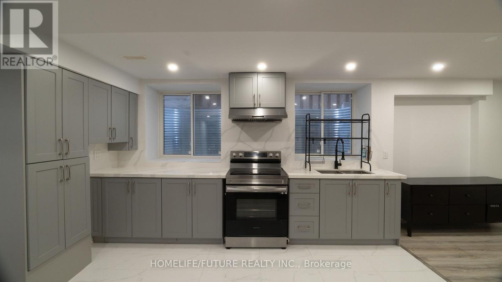 Bsmt - 72 Sandford Crescent, Whitby, Ontario  L1R 2S1 - Photo 4 - E12641360