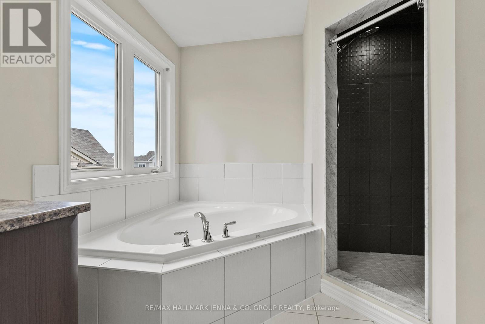 326 Gallantry Way, Ottawa, Ontario  K2S 0P8 - Photo 24 - X12461624