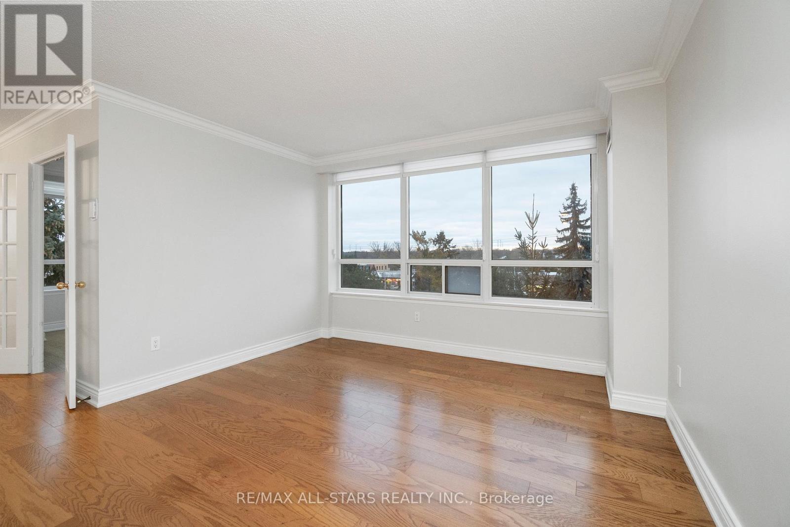 404 - 610 Bullock Drive, Markham, Ontario  L3R 0G1 - Photo 6 - N12641308