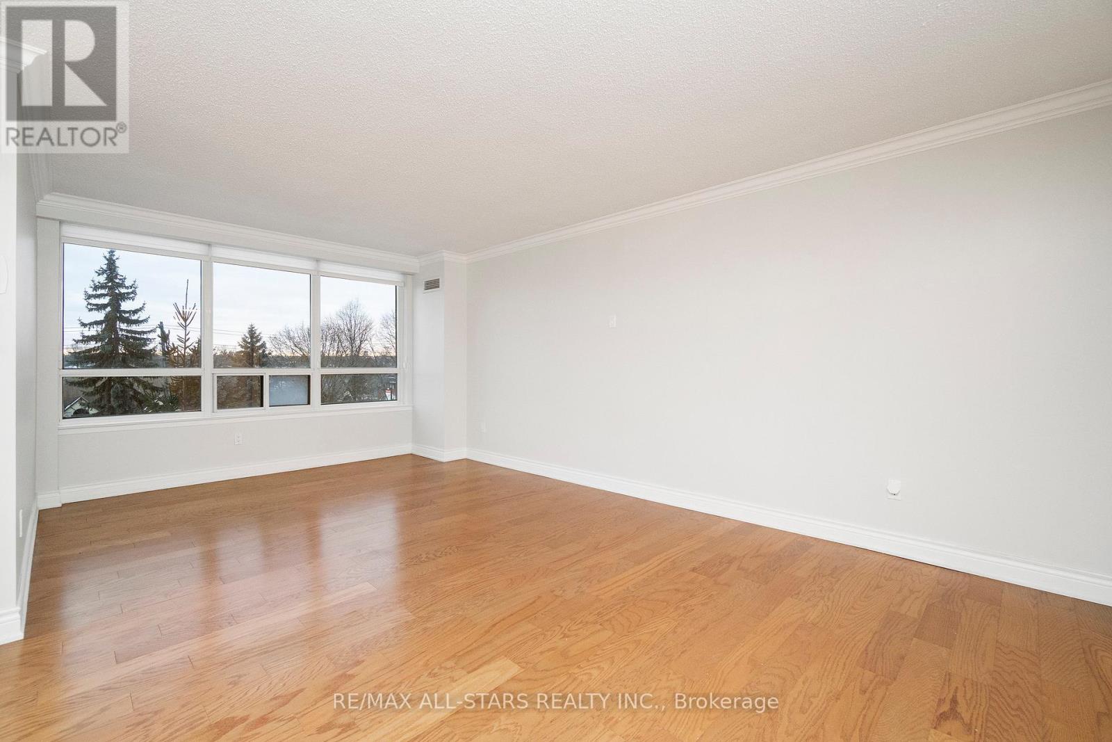 404 - 610 Bullock Drive, Markham, Ontario  L3R 0G1 - Photo 8 - N12641308