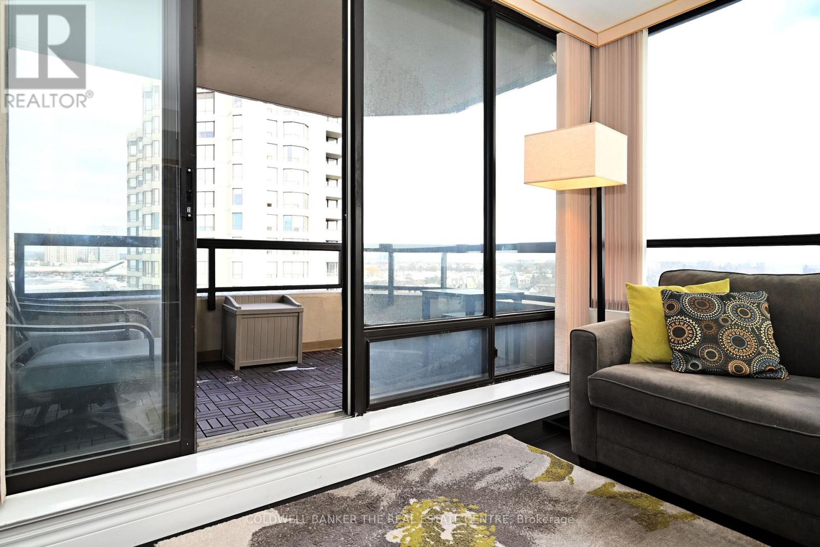 1004 - 7440 Bathurst Street, Vaughan, Ontario  L4J 7K8 - Photo 15 - N12641348