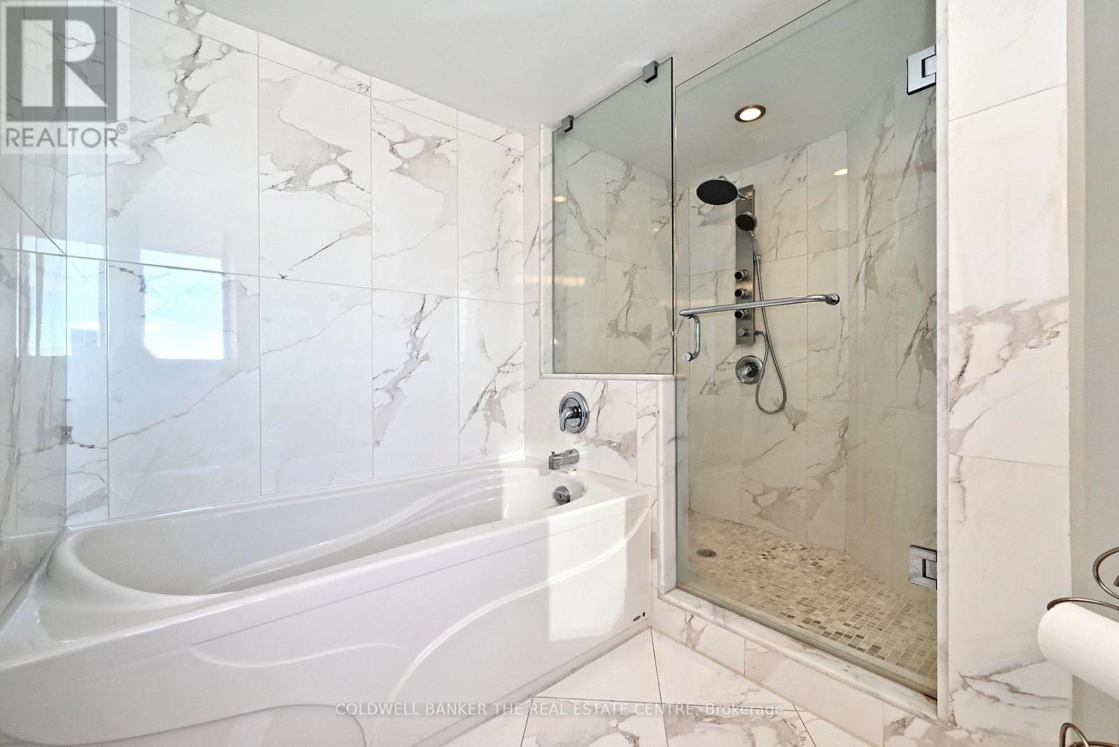 1004 - 7440 Bathurst Street, Vaughan, Ontario  L4J 7K8 - Photo 34 - N12641348