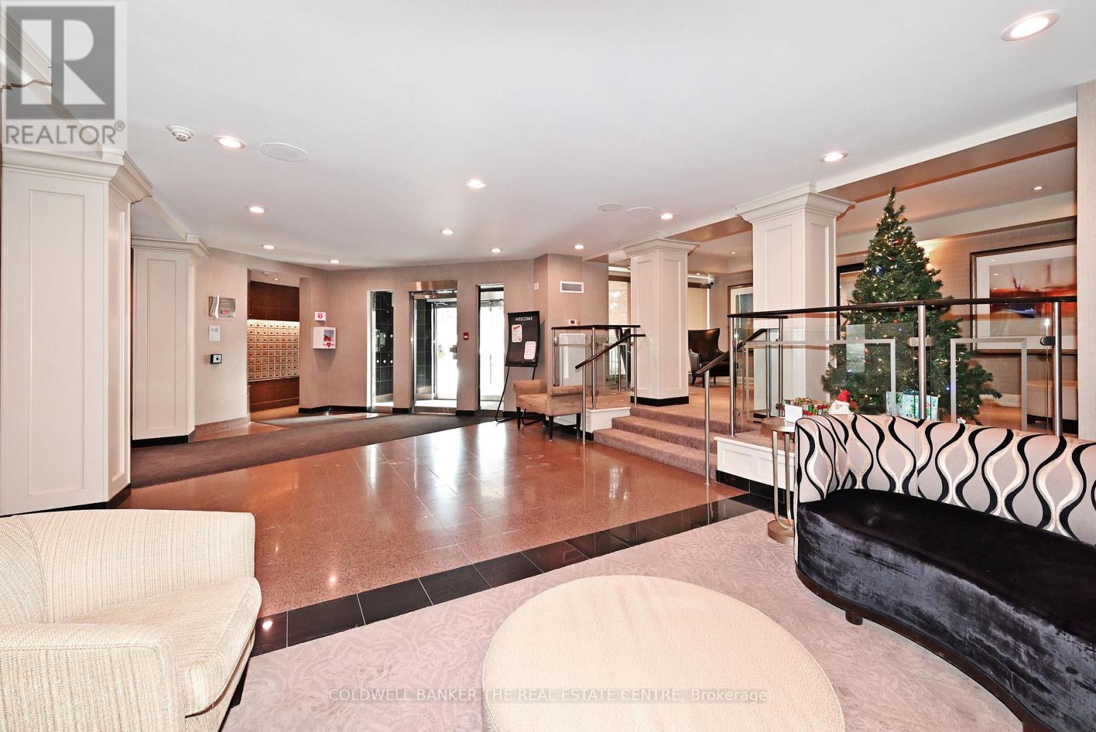 1004 - 7440 Bathurst Street, Vaughan, Ontario  L4J 7K8 - Photo 5 - N12641348