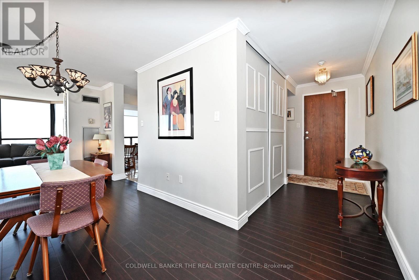 1004 - 7440 Bathurst Street, Vaughan, Ontario  L4J 7K8 - Photo 9 - N12641348