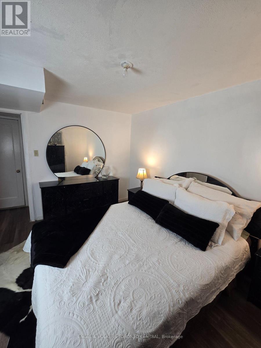 Bsmt - 9 Shademaster Court, Toronto, Ontario  M1B 1Y5 - Photo 2 - E12437925