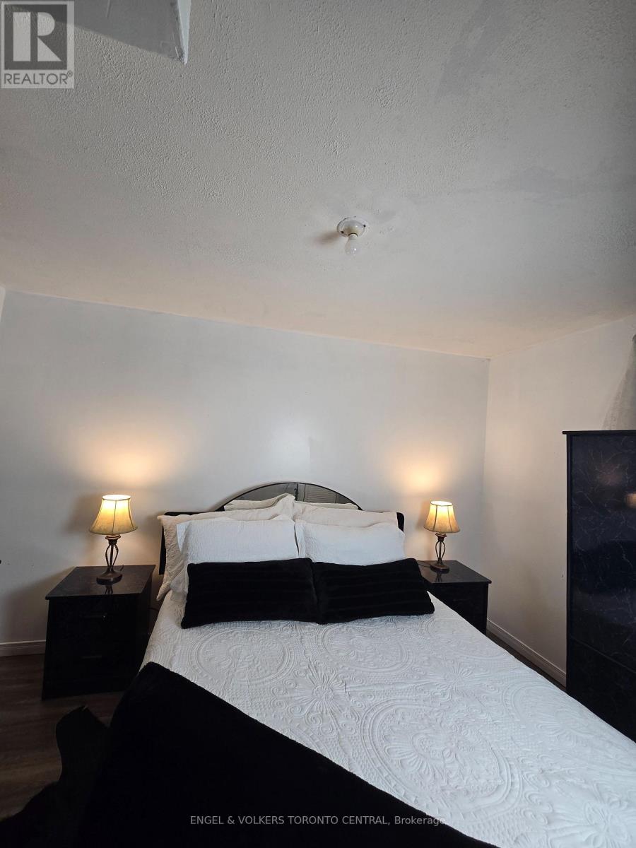 BSMT - 9 SHADEMASTER COURT, Toronto, Ontario