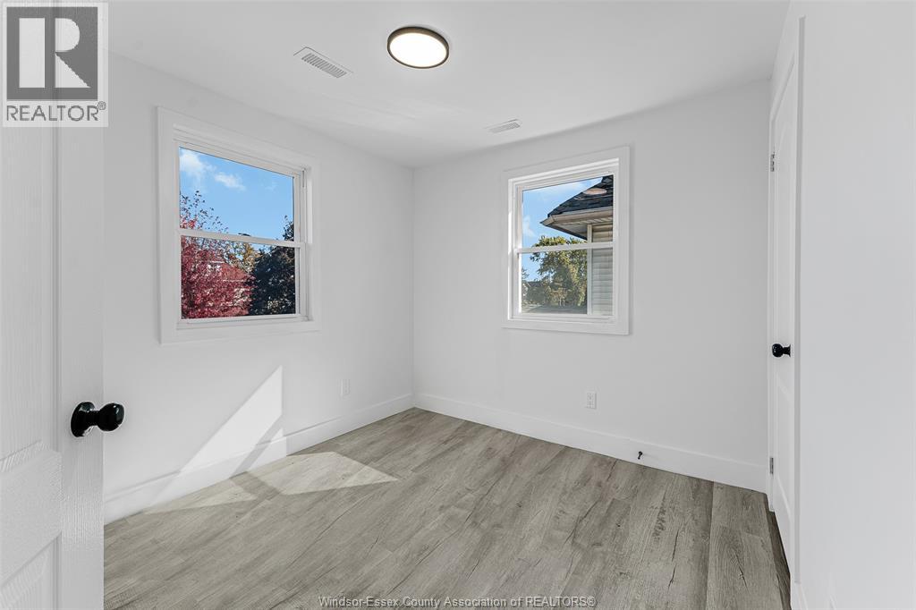 409 Hall Unit# B, Windsor, Ontario N9A 2L7 - Photo 5 - 25031853