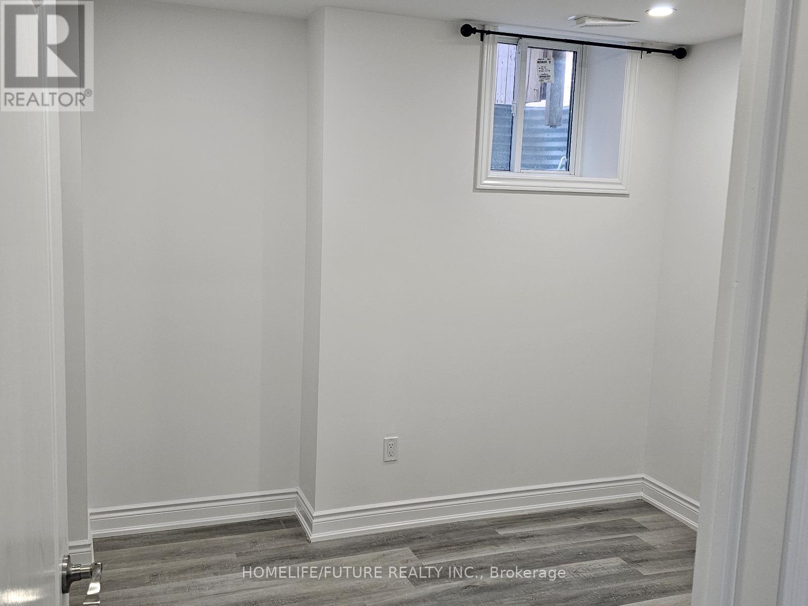 Bsmt - 36 Newhouse Boulevard, Caledon, Ontario  L7C 4A1 - Photo 8 - W12641304