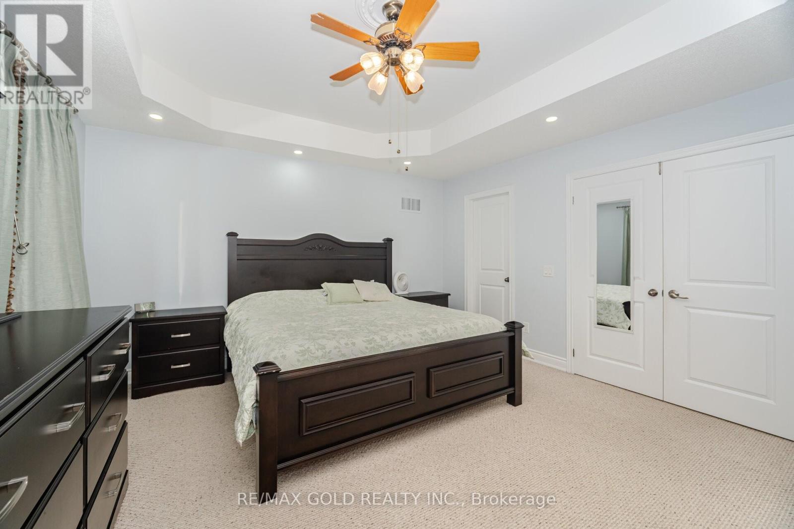 32 Eaglesprings Crescent, Brampton, Ontario  L6P 2V9 - Photo 16 - W12641316