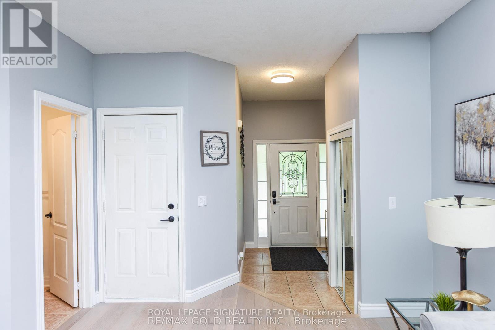 5670 Raleigh Street, Mississauga, Ontario  L5M 7E6 - Photo 3 - W12641376