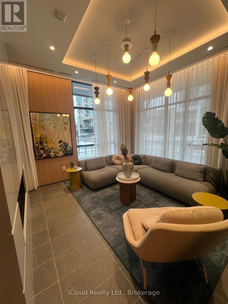 411 - 720 Whitlock Avenue, Milton, Ontario  L9E 2B5 - Photo 2 - W12641378