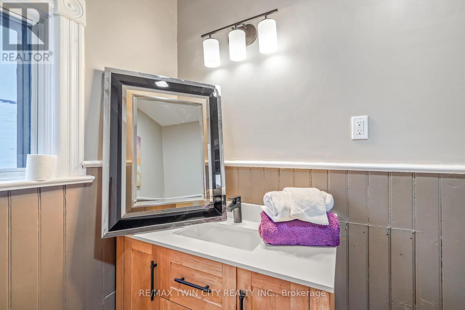 353 Dalhousie Street, Brantford, Ontario  N3S 3V9 - Photo 30 - X12641340