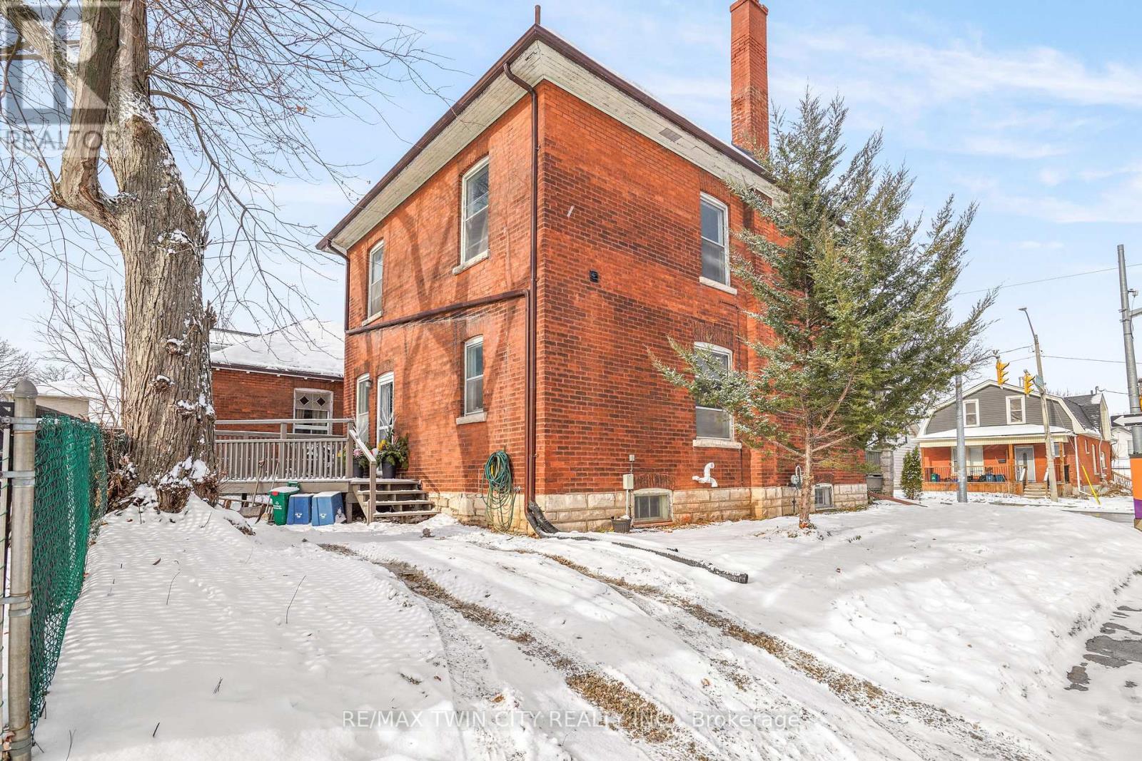 353 Dalhousie Street, Brantford, Ontario  N3S 3V9 - Photo 34 - X12641340