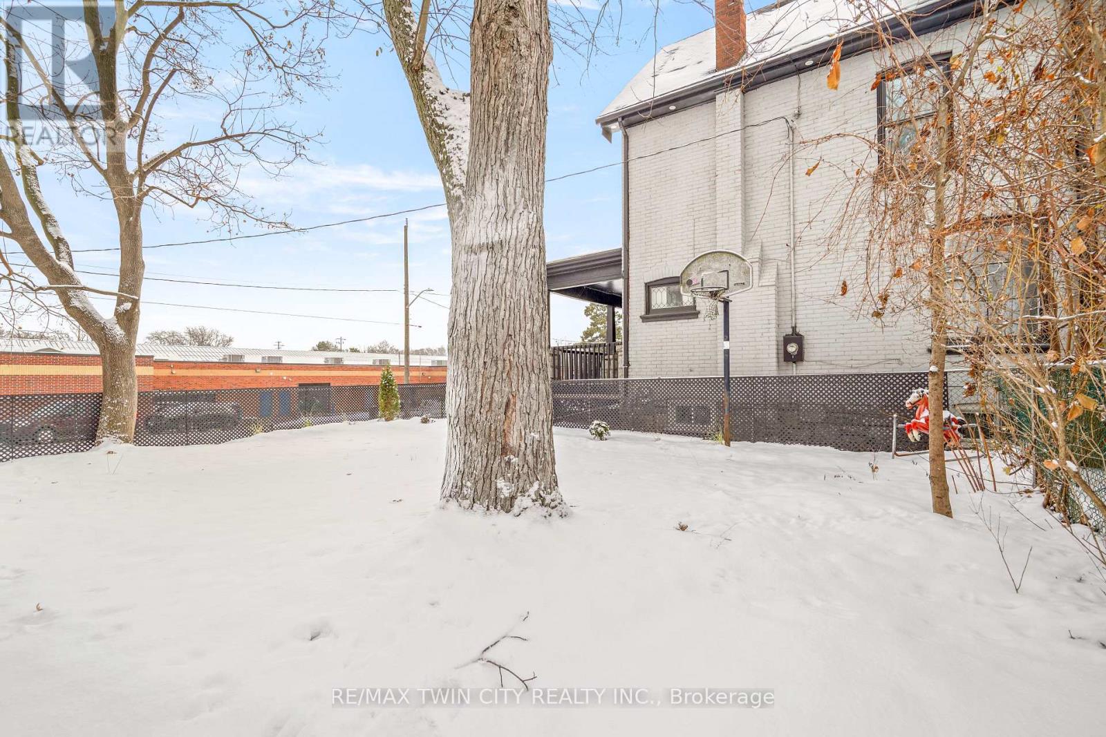 353 Dalhousie Street, Brantford, Ontario  N3S 3V9 - Photo 37 - X12641340