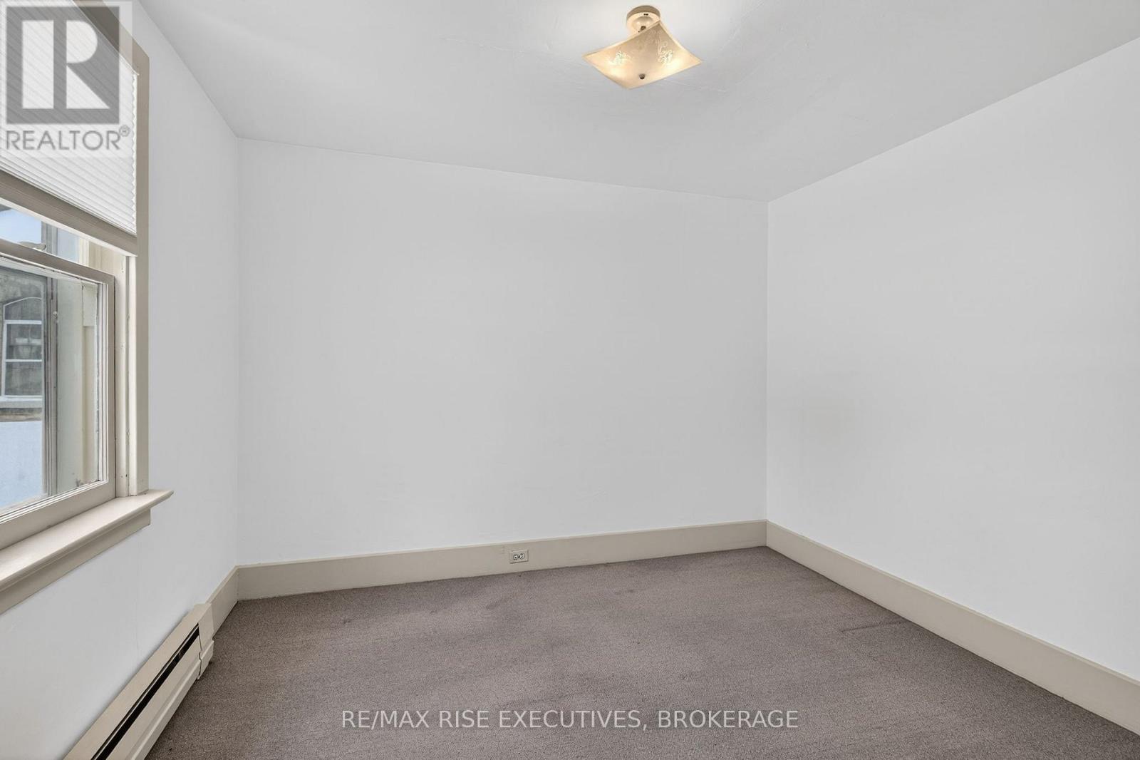 676 King Street W, Kingston, Ontario  K7M 2E8 - Photo 6 - X12641414