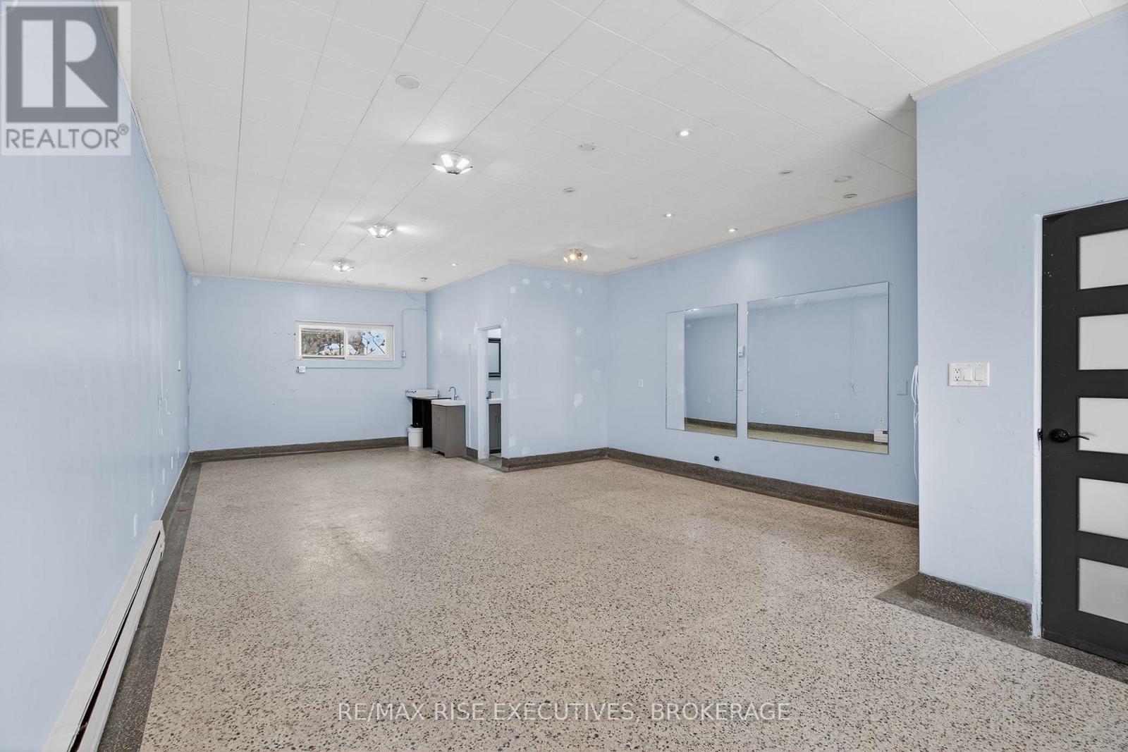 676 King Street W, Kingston, Ontario  K7M 2E8 - Photo 26 - X12641436