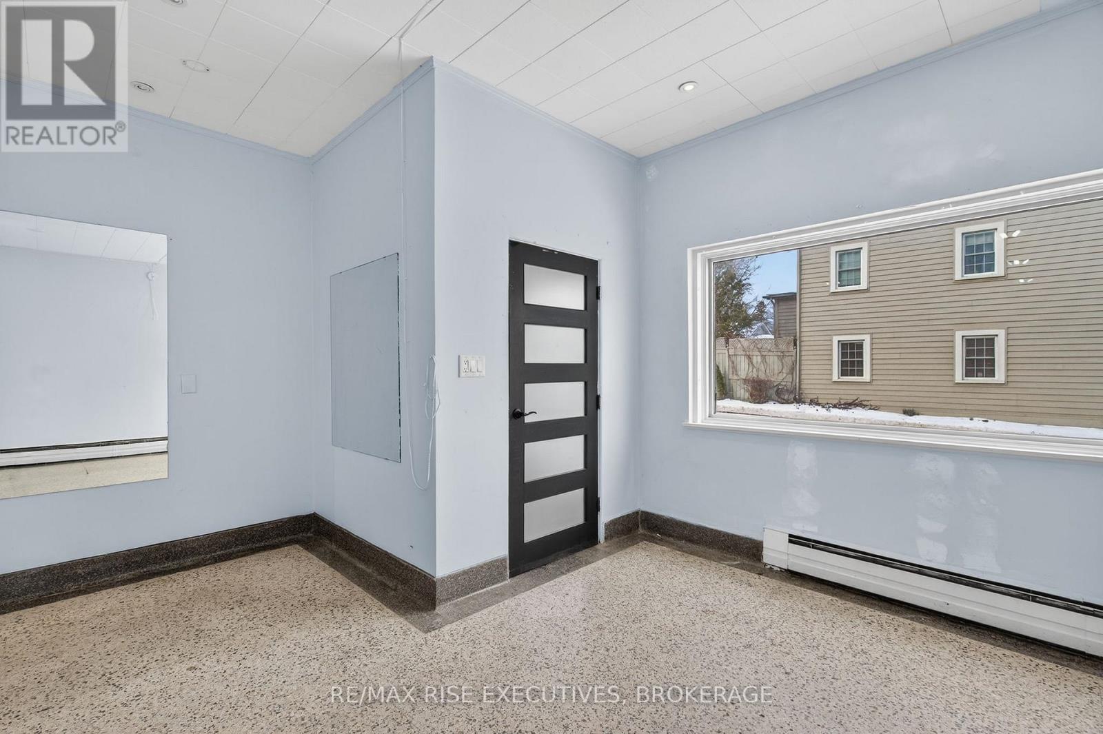 676 King Street W, Kingston, Ontario  K7M 2E8 - Photo 28 - X12641436