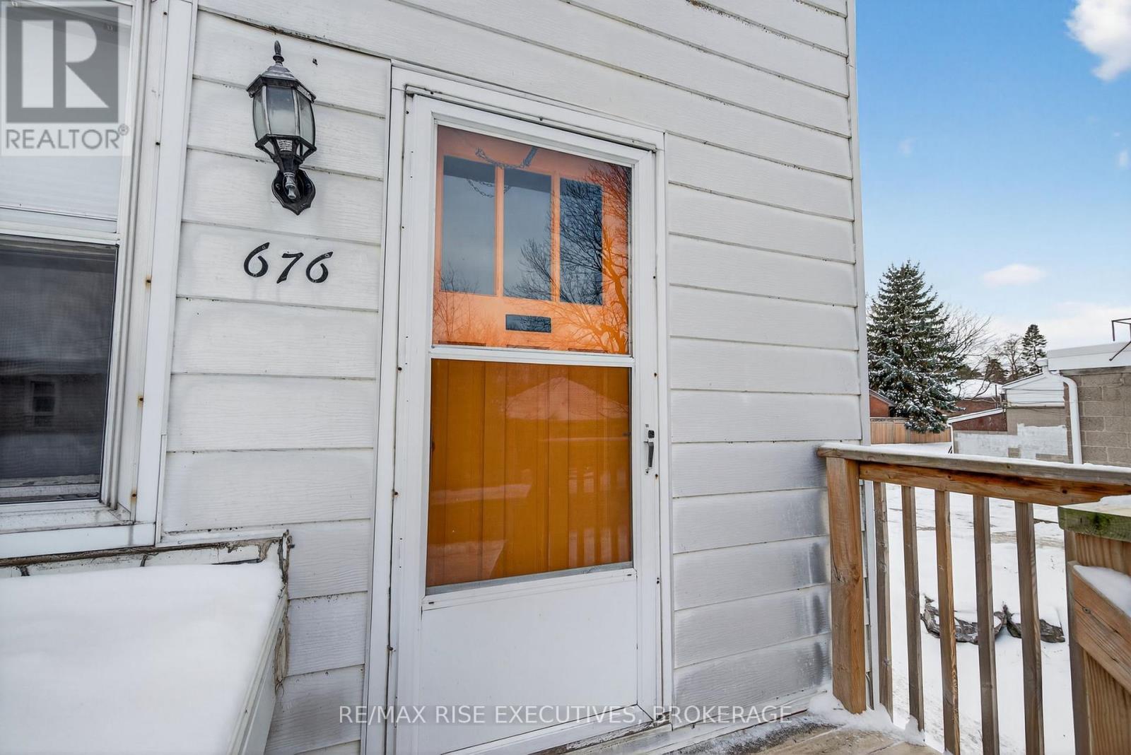 676 King Street W, Kingston, Ontario  K7M 2E8 - Photo 3 - X12641436