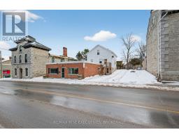 676 KING STREET W, Kingston, Ontario