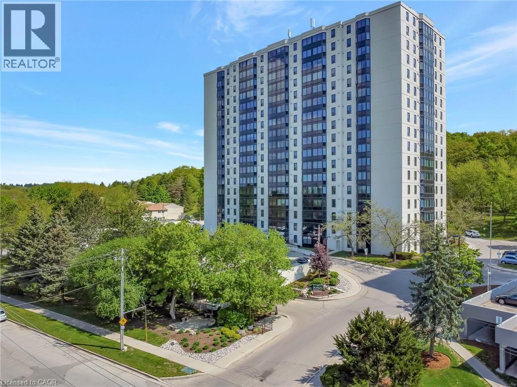 35 GREEN VALLEY Drive Unit# 902, Kitchener, Ontario