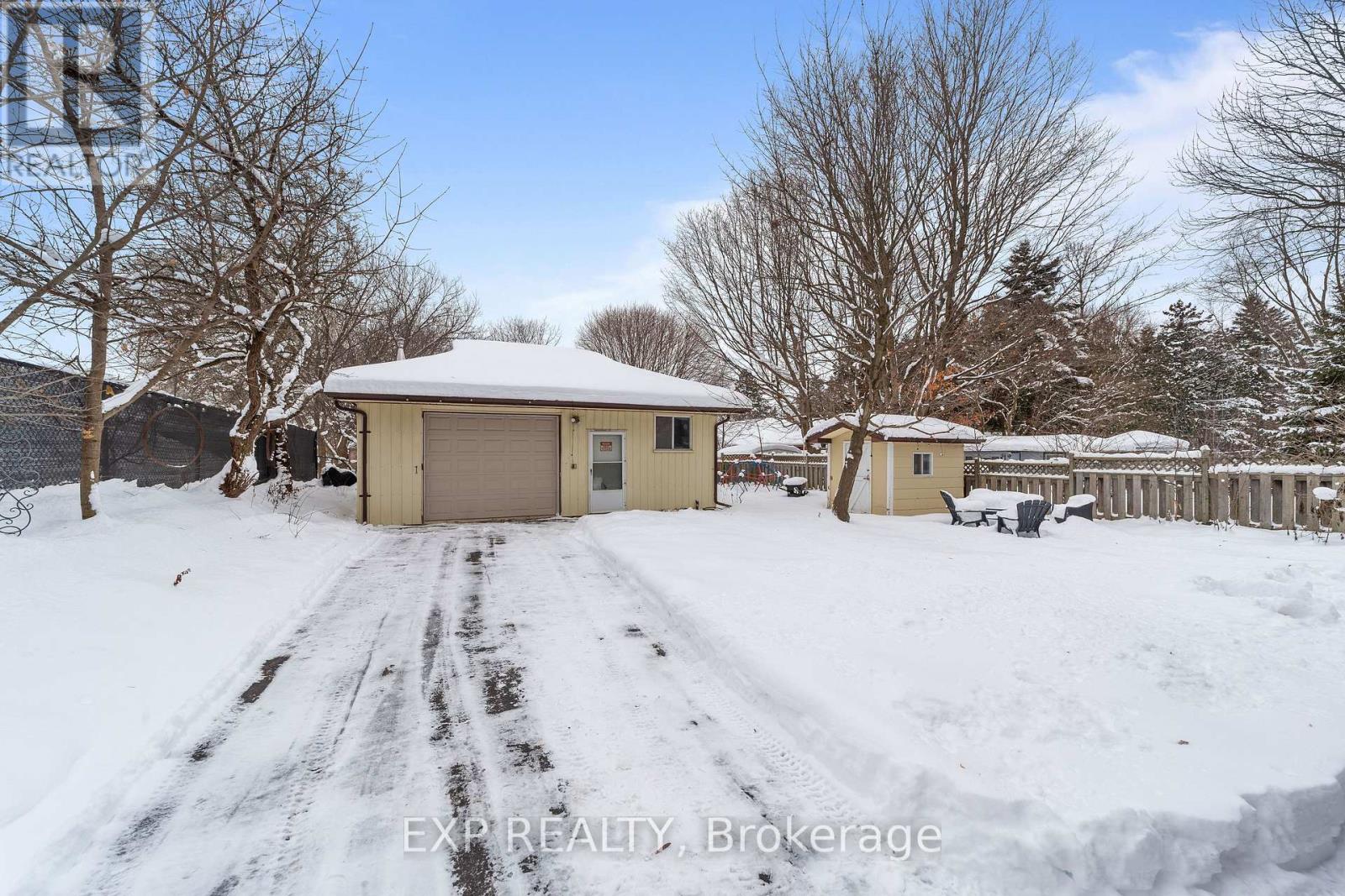 667 Eden Avenue, London South, Ontario  N6C 2Z8 - Photo 3 - X12641428