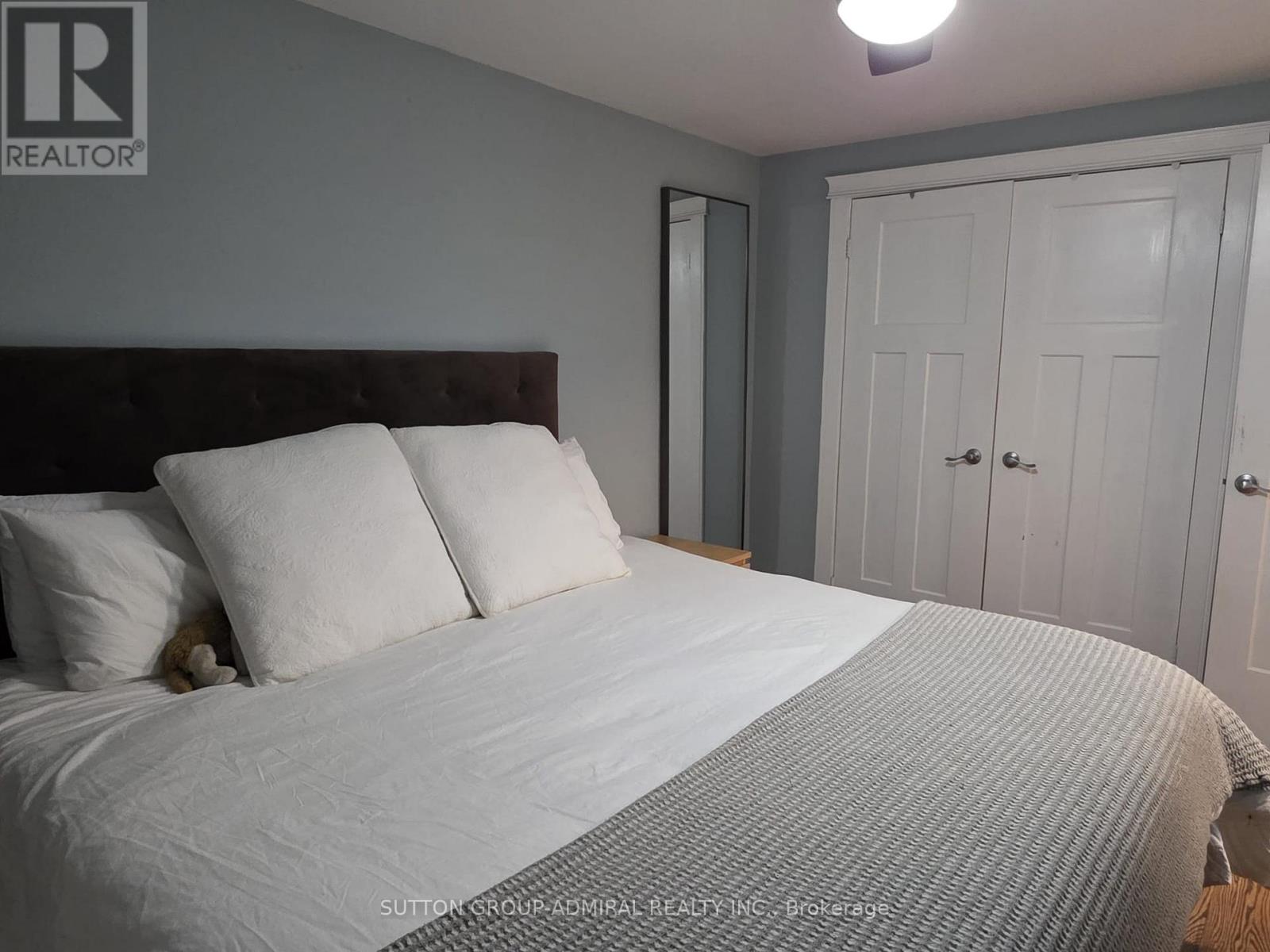 Upper - 31 Jeffrey Street, Barrie, Ontario  L4M 5H5 - Photo 29 - S12638192