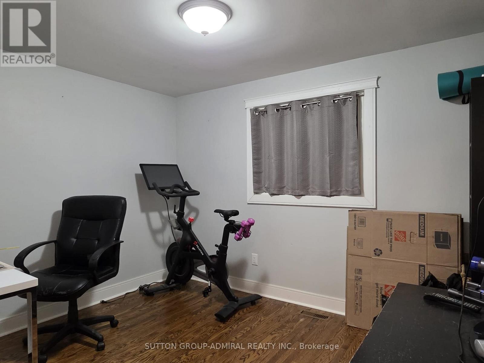 Upper - 31 Jeffrey Street, Barrie, Ontario  L4M 5H5 - Photo 26 - S12638192