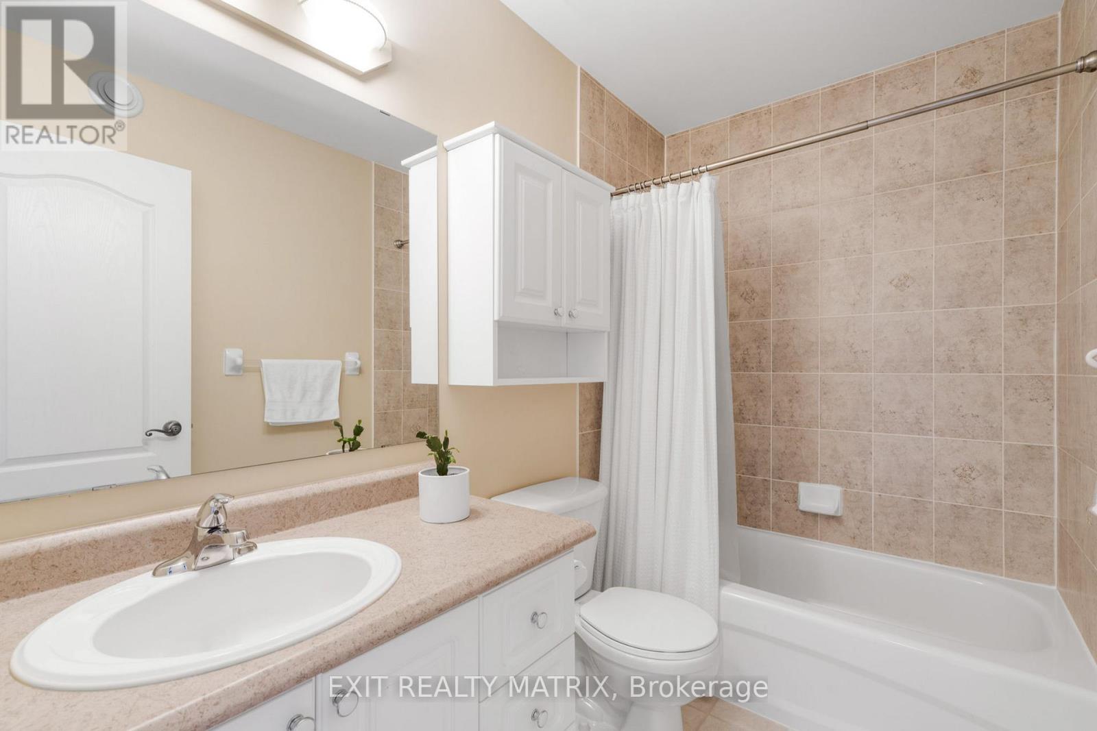 16 La Citadelle Street, Russell, Ontario  K0A 1W0 - Photo 19 - X12378574