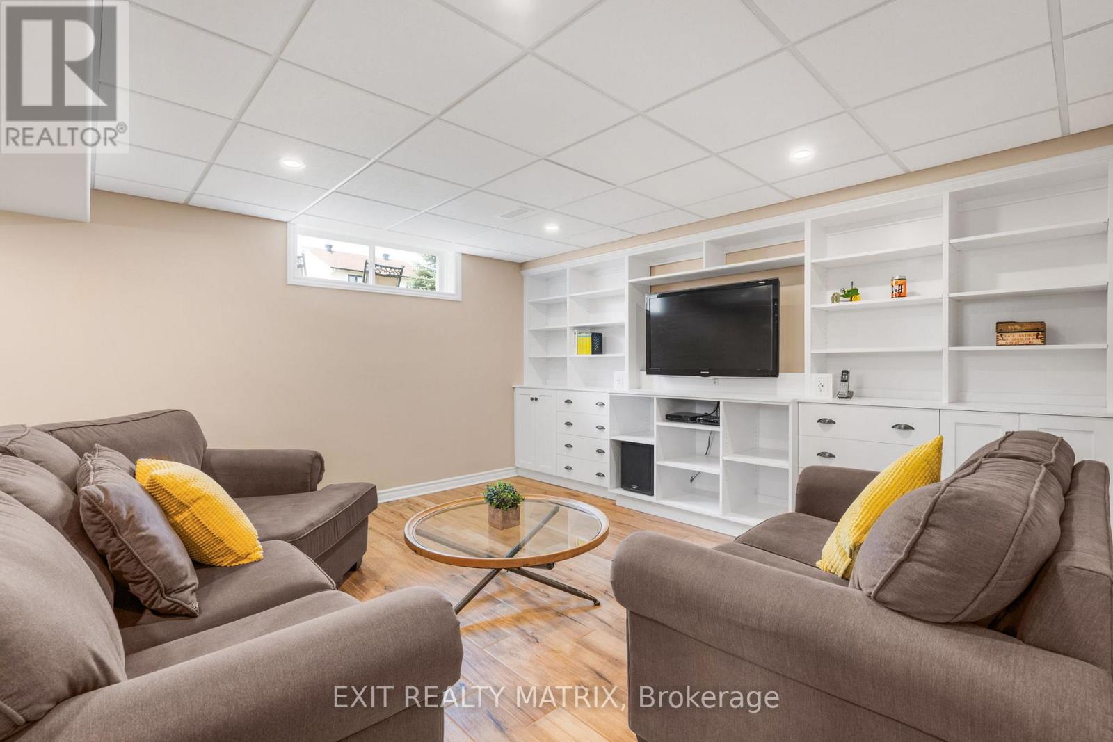 16 La Citadelle Street, Russell, Ontario  K0A 1W0 - Photo 28 - X12378574