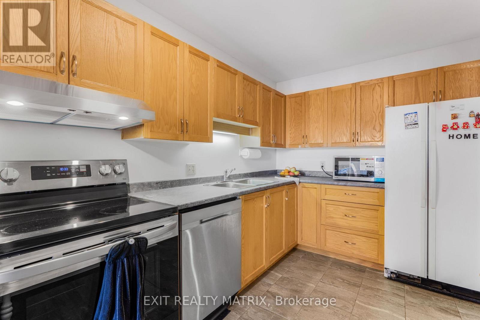 26 - 42 Oakhaven Private, Ottawa, Ontario  K1K 4K1 - Photo 6 - X12490366