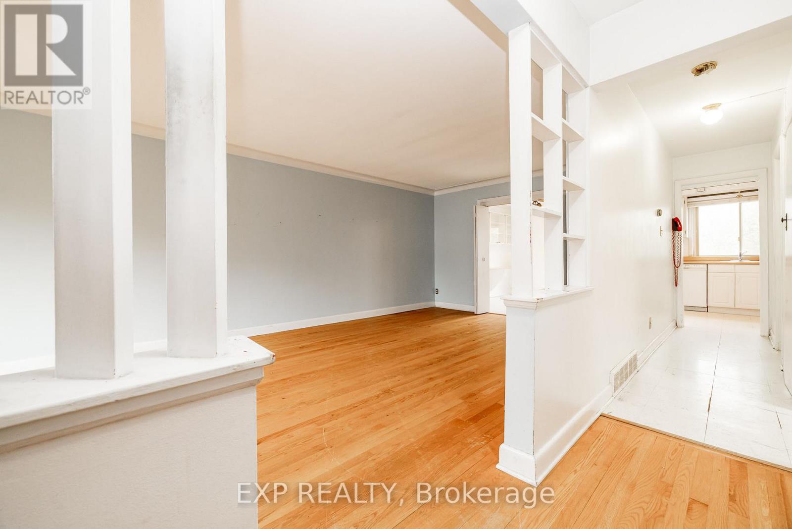 426 Apple Tree Lane, Ottawa, Ontario  K1K 2R6 - Photo 7 - X12519640