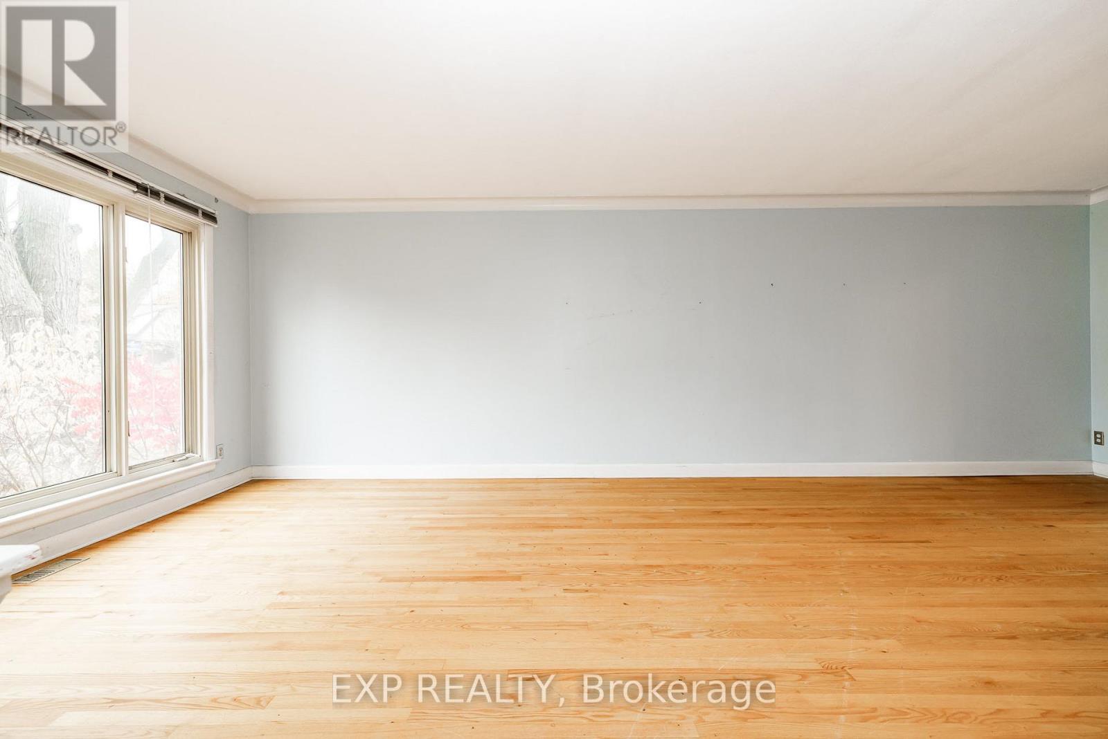 426 Apple Tree Lane, Ottawa, Ontario  K1K 2R6 - Photo 8 - X12519640