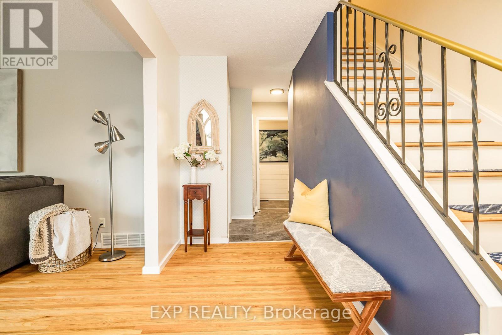 130 Banning Road, Ottawa, Ontario  K2L 1C4 - Photo 5 - X12577602