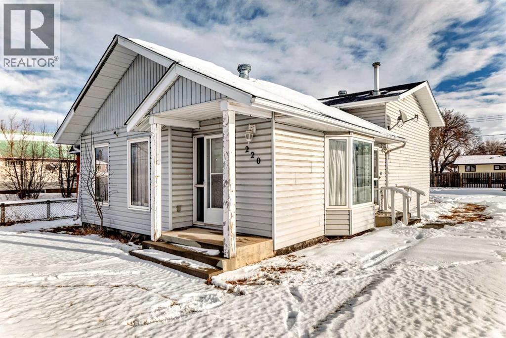 220 Haskayne Avenue, Gleichen, Alberta  T0J 0B6 - Photo 1 - A2273502