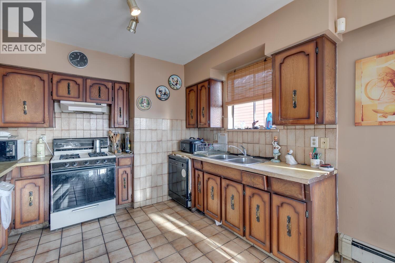 3254 E 5th Avenue, Vancouver, British Columbia V5M 1P3 - Photo 25 - R3074410