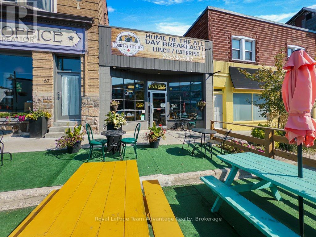 65 JAMES STREET, Parry Sound, Ontario