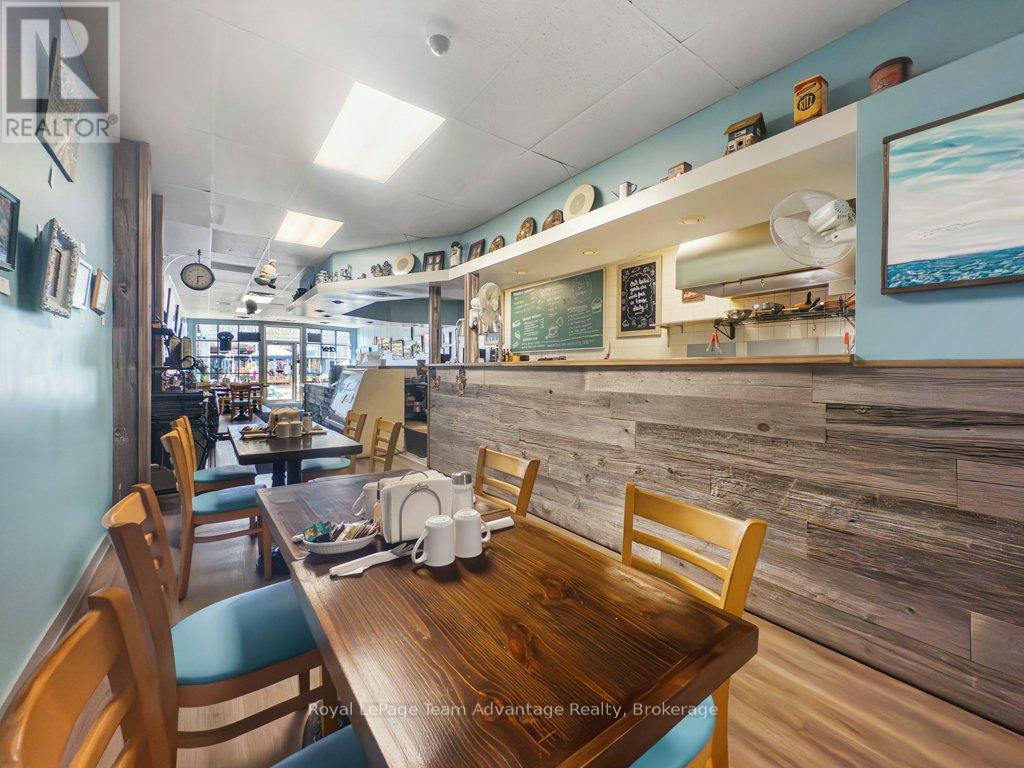 65 James Street, Parry Sound, Ontario  P2A 1T6 - Photo 11 - X12641406