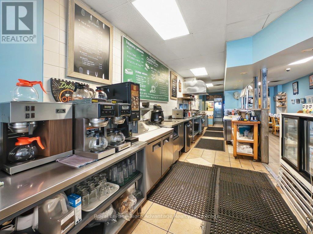 65 James Street, Parry Sound, Ontario  P2A 1T6 - Photo 14 - X12641406