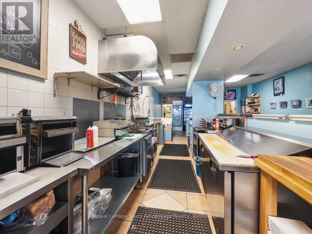 65 James Street, Parry Sound, Ontario  P2A 1T6 - Photo 15 - X12641406