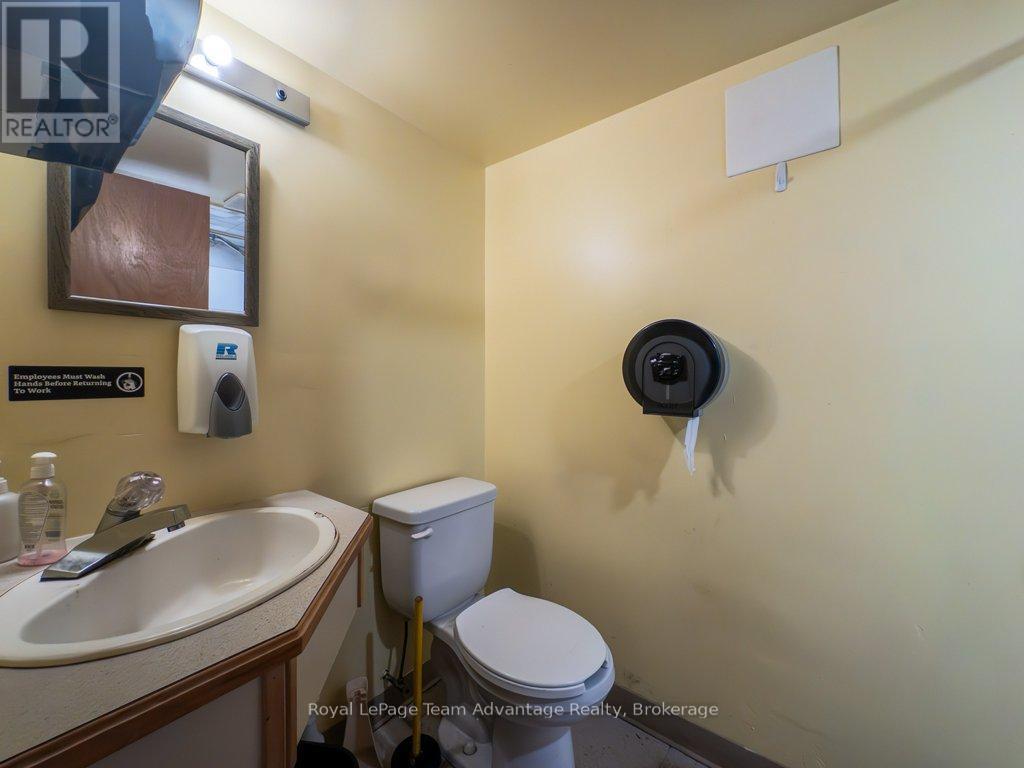 65 James Street, Parry Sound, Ontario  P2A 1T6 - Photo 27 - X12641406