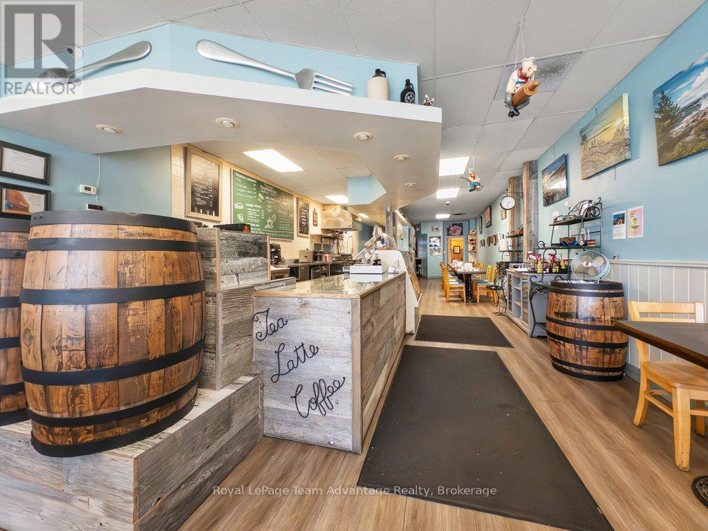 65 James Street, Parry Sound, Ontario  P2A 1T6 - Photo 5 - X12641406