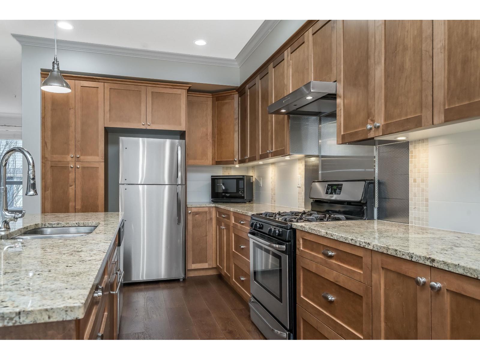 32 7059 210 Street, Langley, British Columbia  V2Y 0T2 - Photo 6 - R3074158