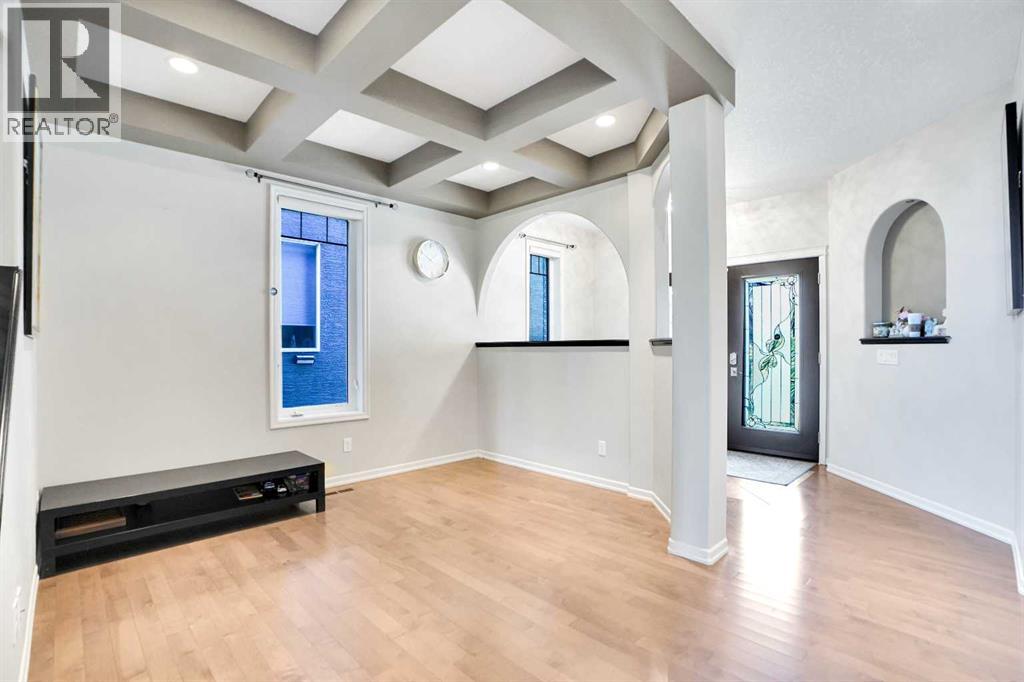 60 Cranarch Rise Se, Calgary, Alberta  T3M 1M3 - Photo 4 - A2264215