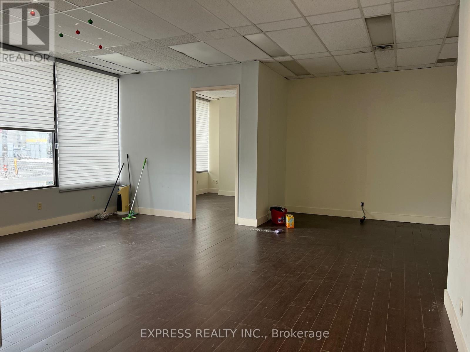 101 - 121 Willowdale Avenue, Toronto, Ontario  M2N 6A3 - Photo 6 - C12456393