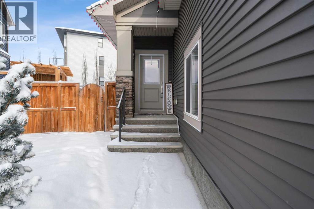 136 Drake Landing Gardens, Okotoks, Alberta T1S 0P9 - Photo 2 - A2274031