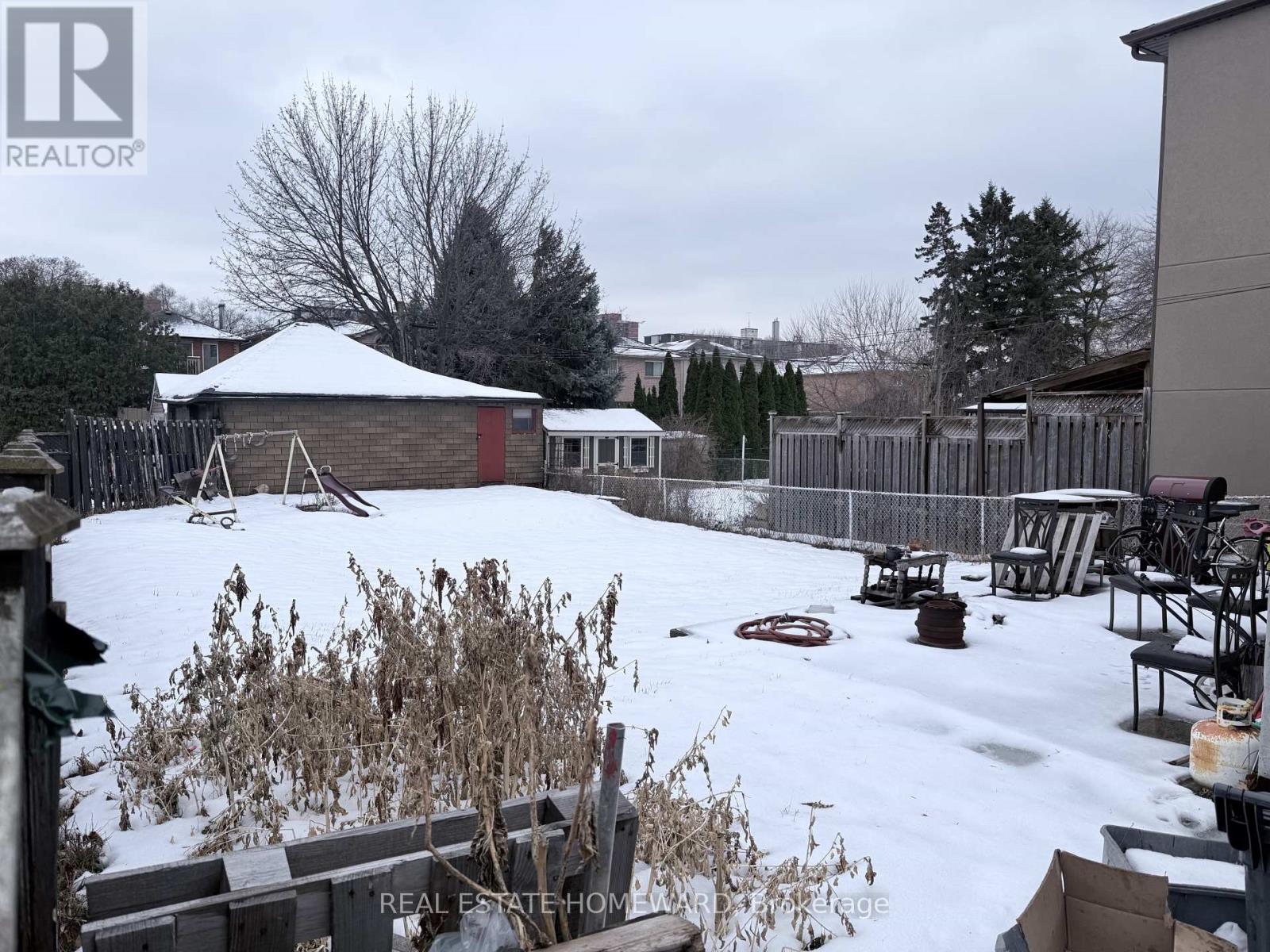 67 O'connor Drive, Toronto, Ontario  M4K 2K3 - Photo 3 - E12636802